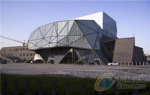 異形建筑的概念是什么(異形建筑在未來將繼續發揮其獨特的魅力和影響力和影響力) 鋼結構鋼結構螺旋樓梯施工 第1張 異形建筑的概念是什么(異形建筑在未來將繼續發揮其獨特的魅力和影響力和影響力) 鋼結構鋼結構螺旋樓梯施工 第1張