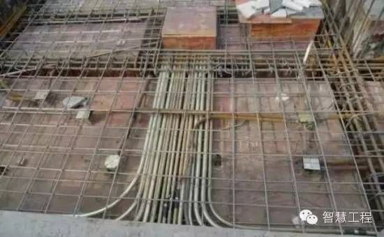 鋼結構水電預留預埋(鋼結構水電預留預埋技術要點鋼結構水電預留預埋的技術要點) 鋼結構玻璃棧道設計 第5張 鋼結構水電預留預埋(鋼結構水電預留預埋技術要點鋼結構水電預留預埋的技術要點) 鋼結構玻璃棧道設計 第5張