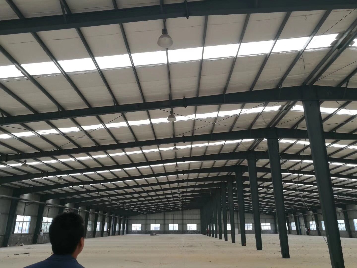 普通鋼結構廠房多少錢一平(普通鋼結構廠房多少錢一平鋼結構廠房多少錢一平) 結構橋梁鋼結構設計 第1張 普通鋼結構廠房多少錢一平(普通鋼結構廠房多少錢一平鋼結構廠房多少錢一平) 結構橋梁鋼結構設計 第1張