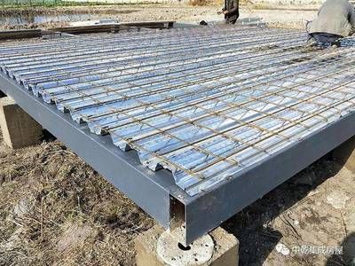 鋼結構樓層板怎么放鋼筋 結構電力行業施工 第2張 鋼結構樓層板怎么放鋼筋 結構電力行業施工 第2張