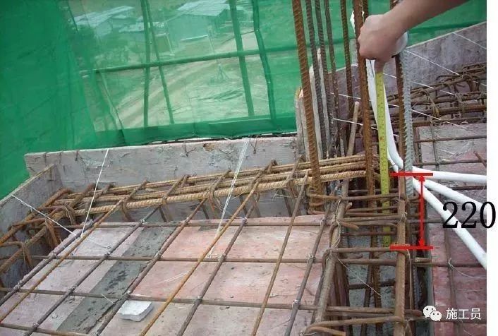 屋面加固鋼筋（屋面加固施工流程詳解鋼筋加固施工質(zhì)量標(biāo)準(zhǔn)屋面加固施工流程詳解） 鋼結(jié)構(gòu)蹦極設(shè)計(jì) 第4張