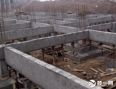 房子地基下沉有危險嗎（地基下沉對房屋有什么影響？） 鋼結(jié)構(gòu)網(wǎng)架施工 第2張
