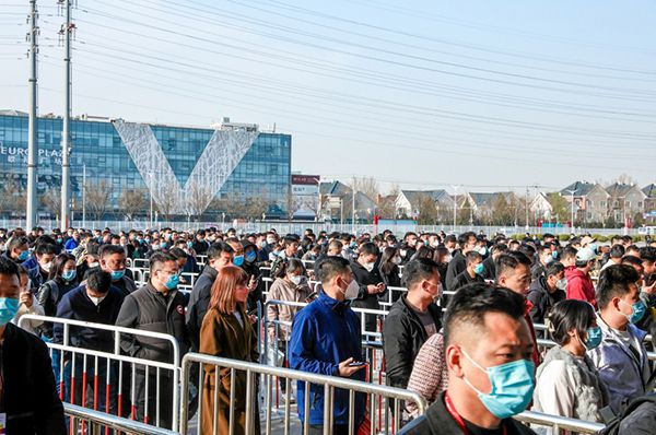 新疆商場大火（新疆商場大火中是否有人受傷？） 北京鋼結構設計問答