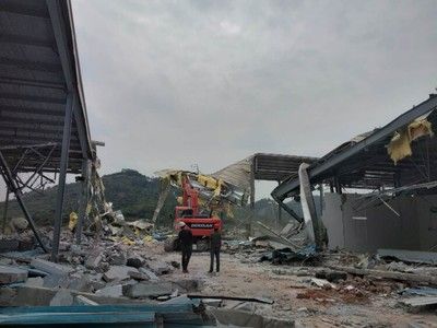 鋼結構的拆除方案(一個鋼結構拆除方案) 結構機械鋼結構施工 第1張 鋼結構的拆除方案(一個鋼結構拆除方案) 結構機械鋼結構施工 第1張