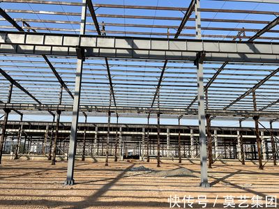 鋼結構廠房翻新噴漆多少錢(鋼結構廠房翻新噴漆的費用) 全國鋼結構廠 第4張 鋼結構廠房翻新噴漆多少錢(鋼結構廠房翻新噴漆的費用) 全國鋼結構廠 第4張