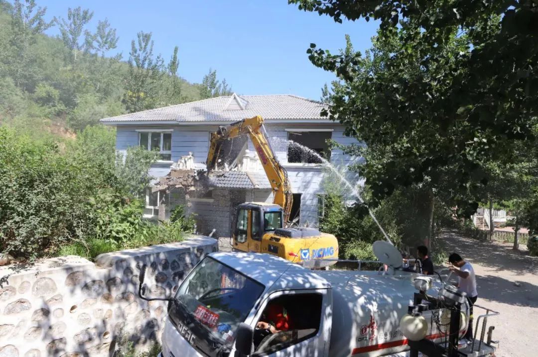 北京別墅違建怎么處理的啊(北京別墅違建怎么處理) 鋼結構鋼結構螺旋樓梯設計 第2張 北京別墅違建怎么處理的啊(北京別墅違建怎么處理) 鋼結構鋼結構螺旋樓梯設計 第2張