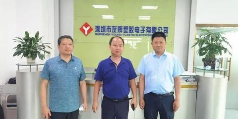 鑫弘集團電話號碼 鋼結(jié)構(gòu)玻璃棧道設(shè)計 第5張