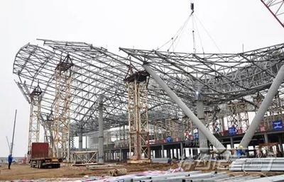 鋼結構桁架可以分為 鋼結構玻璃棧道施工 第4張 鋼結構桁架可以分為 鋼結構玻璃棧道施工 第4張
