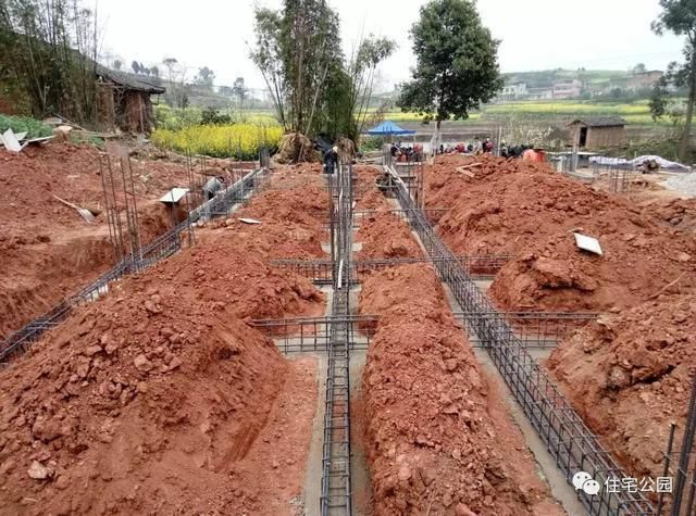 農(nóng)村自建房地基下沉加固視頻講解大全(農(nóng)村自建房地基下沉常用的加固方法各有優(yōu)缺點(diǎn)) 鋼結(jié)構(gòu)蹦極設(shè)計(jì) 第4張 農(nóng)村自建房地基下沉加固視頻講解大全(農(nóng)村自建房地基下沉常用的加固方法各有優(yōu)缺點(diǎn)) 鋼結(jié)構(gòu)蹦極設(shè)計(jì) 第4張