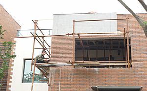 露臺(tái)鋼結(jié)構(gòu)還是混凝土（如何選擇露臺(tái)搭建材料）