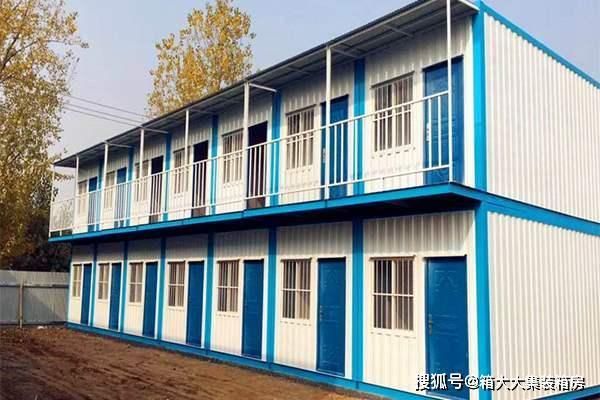 住人集裝箱尺寸多少52.52.5 裝飾幕墻施工 第1張 住人集裝箱尺寸多少52.52.5 裝飾幕墻施工 第1張