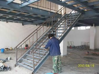 室外鋼結構樓梯價格多少(室外鋼結構樓梯價格) 鋼結構鋼結構螺旋樓梯設計 第3張 室外鋼結構樓梯價格多少(室外鋼結構樓梯價格) 鋼結構鋼結構螺旋樓梯設計 第3張