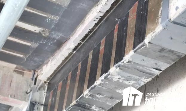 梁粘貼鋼板加固的施工流程（梁底粘貼鋼板加固施工流程） 鋼結構異形設計 第8張