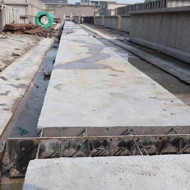 樓面空心板施工方案(樓面空心板施工中的常見問題) 結(jié)構(gòu)工業(yè)鋼結(jié)構(gòu)施工 第1張 樓面空心板施工方案(樓面空心板施工中的常見問題) 結(jié)構(gòu)工業(yè)鋼結(jié)構(gòu)施工 第1張