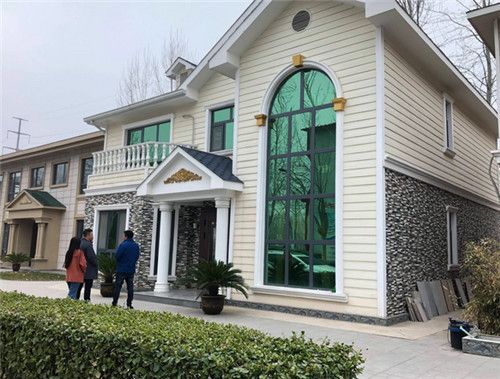 輕鋼房屋和集裝箱房屋（輕鋼別墅與傳統(tǒng)別墅價(jià)格對(duì)比,集裝箱房屋的消防安全規(guī)范） 鋼結(jié)構(gòu)蹦極施工 第5張