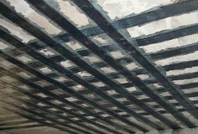 碳纖維加固在地震區(qū)的應用效果，碳纖維加固于地震區(qū)，應用效果顯著，筑牢建筑安全防線