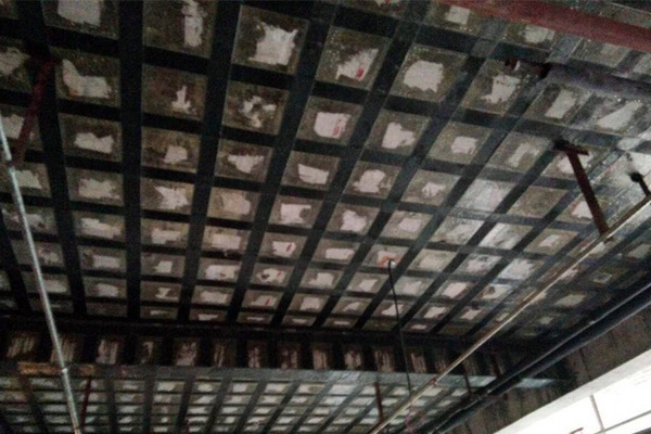 碳纖維布粘貼常見問題，碳纖維布粘貼施工中的常見問題及應對策略