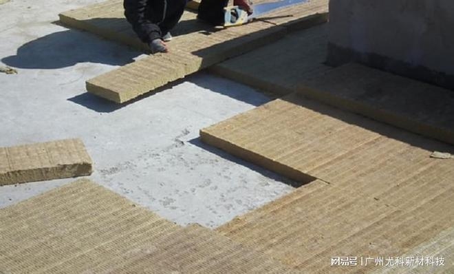 巖棉板容重與使用壽命的關系，巖棉板容重對其使用壽命影響之探究