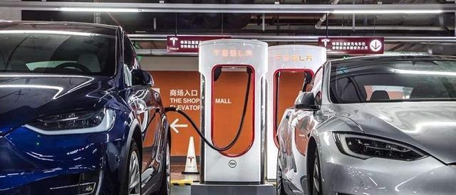新能源車碳纖維車身案例,新能源車碳纖維車身應(yīng)用實例 行業(yè)新聞 第1張 新能源車碳纖維車身案例,新能源車碳纖維車身應(yīng)用實例 行業(yè)新聞 第1張