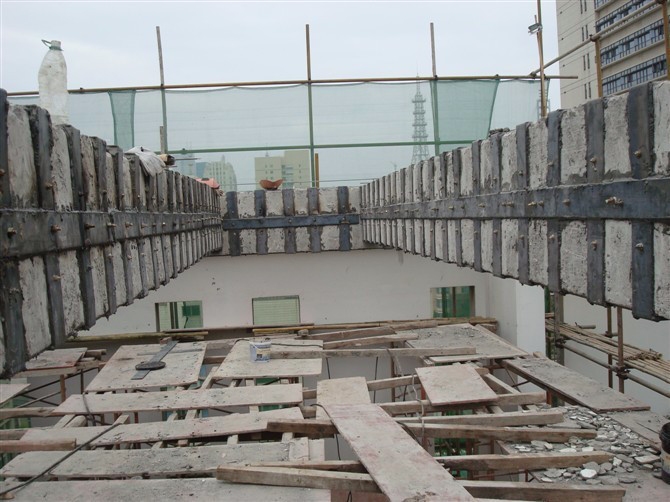 粘鋼加固技術(shù)在歷史建筑中的應(yīng)用，粘鋼加固技術(shù)，歷史建筑修繕的得力助手，粘鋼加固于歷史建筑，傳承與穩(wěn)固并行，歷史建筑煥新，粘鋼加固技術(shù)大顯身手，粘鋼加固，為歷史建筑撐起保護(hù)傘